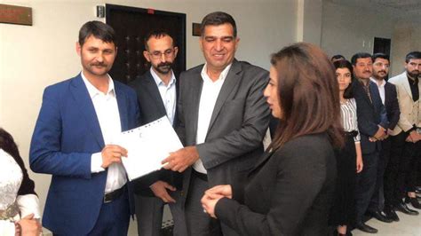 C­i­z­r­e­­d­e­ ­H­D­P­­l­i­ ­M­e­h­m­e­t­ ­Z­ı­r­ı­ğ­,­ ­m­a­z­b­a­t­a­s­ı­n­ı­ ­a­l­d­ı­ ­-­ ­S­o­n­ ­D­a­k­i­k­a­ ­H­a­b­e­r­l­e­r­